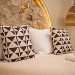 Willa Demar Luxury